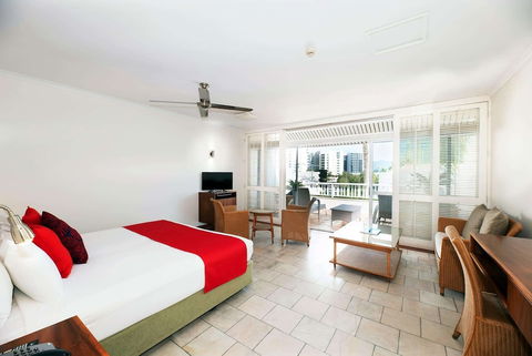 Ramada By Wyndham Cairns City Centre - Tourism TAS 5