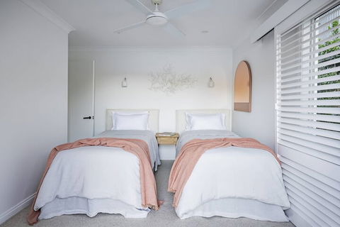 Calabash Bay Lodge - Hobart Tourism 3