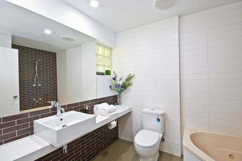 Lorne Bay View Motel - Tourism TAS 2