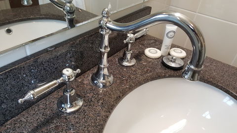 Victoria House Motor Inn - Tourism TAS 3