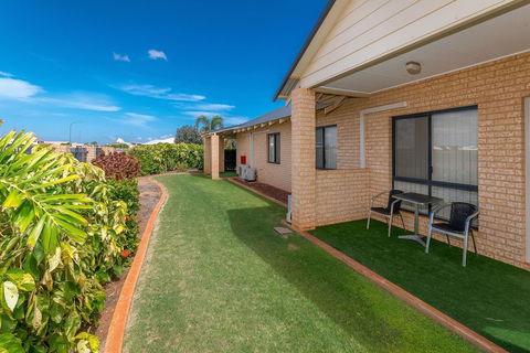 Comfort Inn & Suites Karratha - Tourism TAS 1