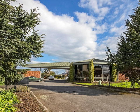 Comfort Inn Cedar Lodge - Tourism TAS 1