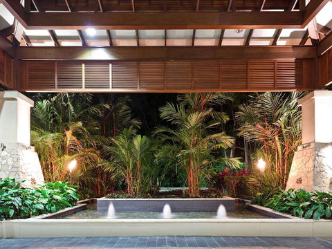 Pullman Palm Cove Sea Temple Resort And Spa - Tourism TAS 1