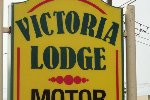Victoria Lodge Motor Inn & Apartments - Tourism TAS 1