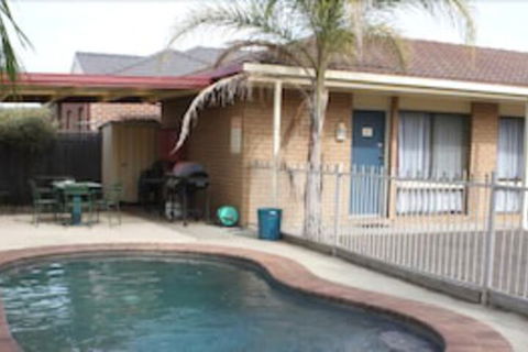 Country Home Motor Inn - Tourism TAS 2