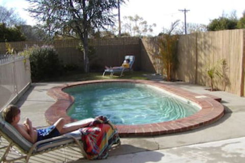 Country Home Motor Inn - Tourism TAS 1