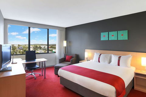 Holiday Inn Melbourne Airport, An IHG Hotel - Tourism TAS 5