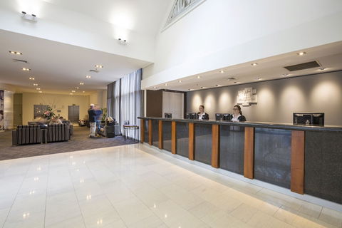 Holiday Inn Potts Point Sydney, An IHG Hotel - Hobart Tourism 1