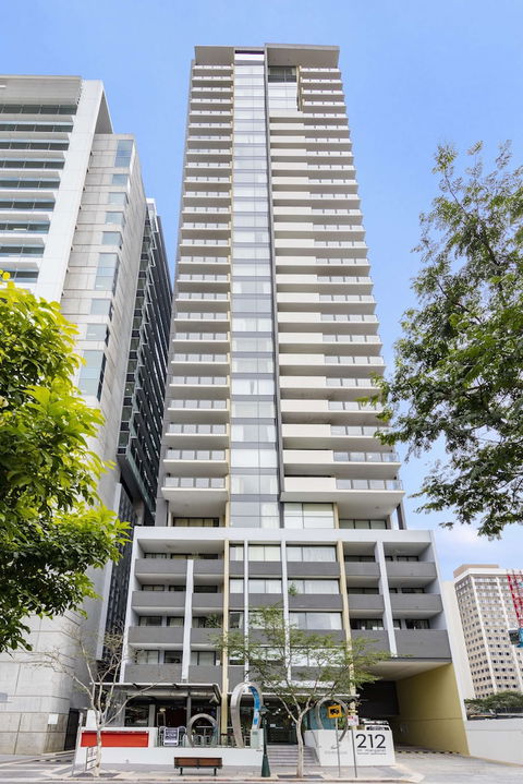 Oaks Brisbane On Margaret Suites - Tourism TAS 0