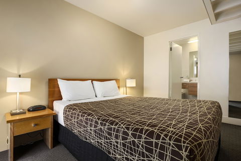 Old Woolstore Apartment Hotel - Tourism TAS 3