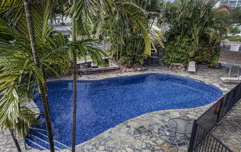 Cairns Plaza Hotel - Tourism TAS 3