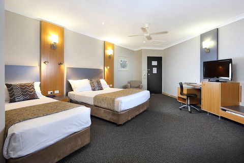 Brisbane International - Virginia - Tourism TAS 6