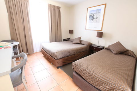 Forrest Hotel And Apartments - Tourism TAS 3