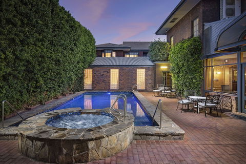 Adelaide Inn - Tourism TAS 0