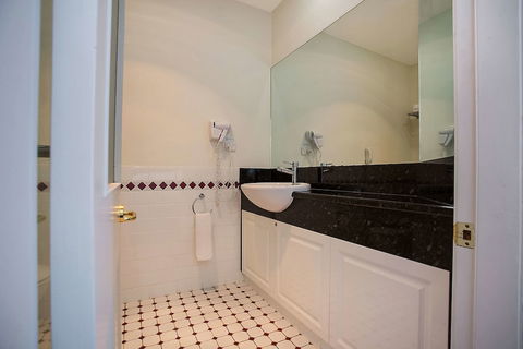 Quality Hotel Bentinck - Tourism TAS 6