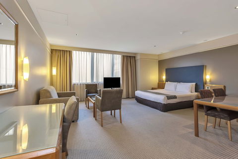 Stamford Plaza Adelaide - Tourism TAS 6