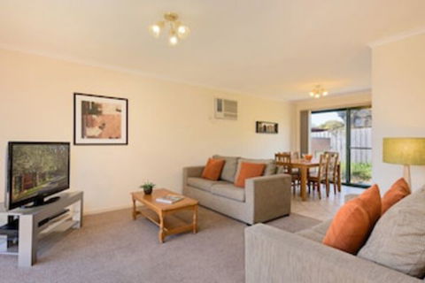 Mount Waverley Townhouses - Tourism TAS 0