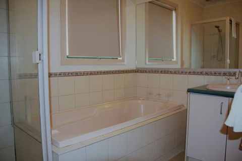 Mount Waverley Townhouses - Tourism TAS 4