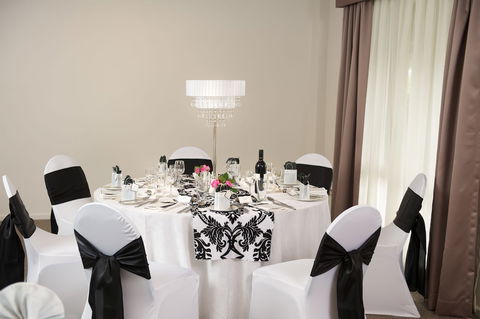 Ibis Styles Adelaide Manor - Tourism TAS 6