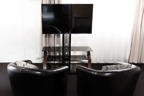 Bay Hotel Apartments - Tourism TAS 2