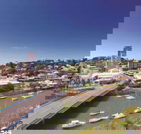 Oaks Townsville Gateway Suites - Hobart Tourism