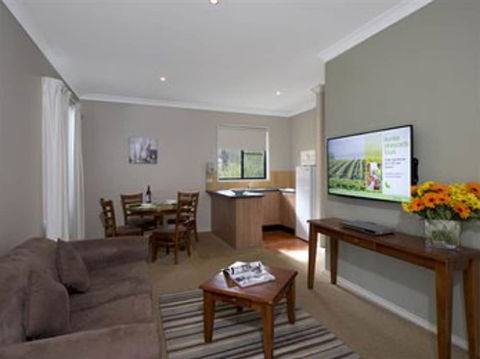 Leisure Inn Pokolbin Hill - Tourism TAS 6