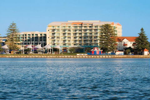 Oaks The Entrance Waterfront Suites - Tourism TAS 2