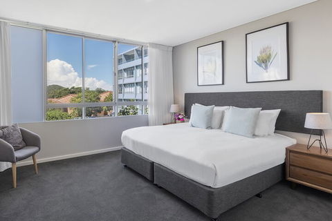 Oaks Nelson Bay Lure Suites - Tourism TAS 2