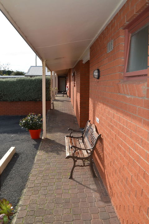 Whalers Rest Motor Inn - Tourism TAS 1