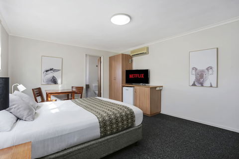 Tudor Motor Inn Warrnambool - Tourism TAS 4