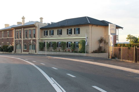 Coach House Launceston - Tourism TAS 2