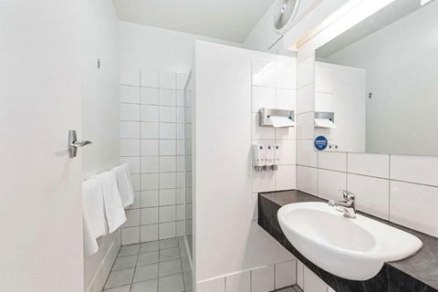 Coach House Launceston - Tourism TAS 4