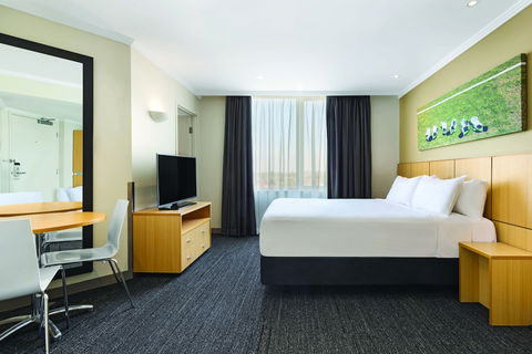 Travelodge Hotel Bankstown Sydney - Hobart Tourism 5