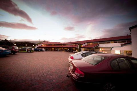 Best Western Balmoral Motor Inn - Tourism TAS 1