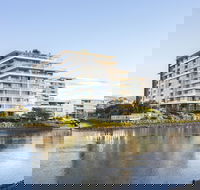 ULTIQA Freshwater Point Resort - Tourism TAS