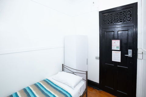 Nomads Brisbane Hostel - Tourism TAS 5