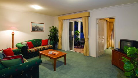 Royal Woods Resort - Tourism TAS 5
