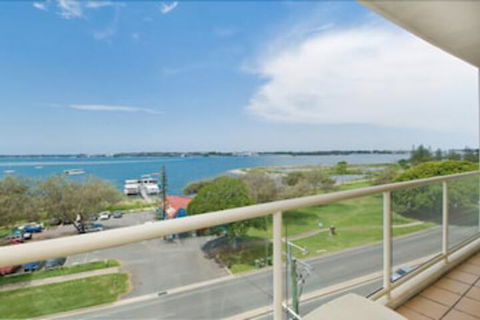 Rays Resort - Tourism TAS 0