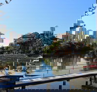 Surfers Riverside Apartments - Tourism TAS