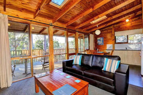 Stewarts Bay Lodge - Tourism TAS 5