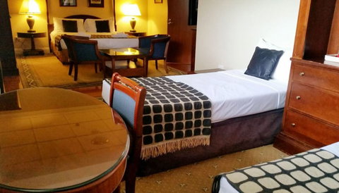 Darcys Hotel At Homebush - Hobart Tourism 2