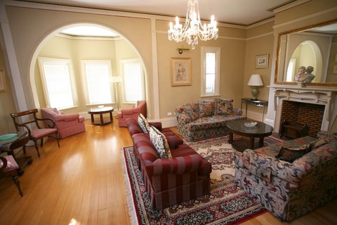 Darcys Hotel At Homebush - Hobart Tourism 1