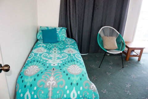 Lake Illawarra B&B - Hobart Tourism 4