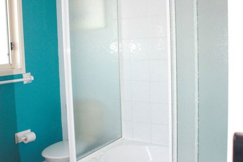 Lake Illawarra B&B - Hobart Tourism 7