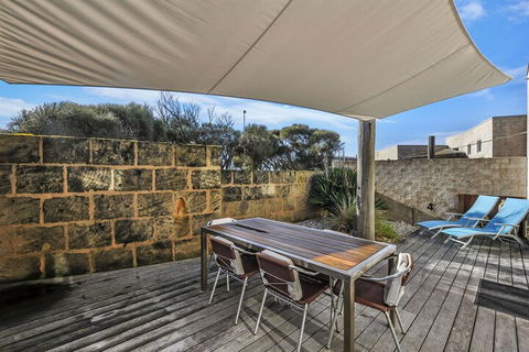 Hearns Beachside Villa 4 - Tourism TAS 5