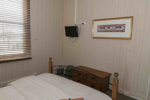 Ulmarra Hotel - Tourism TAS 7