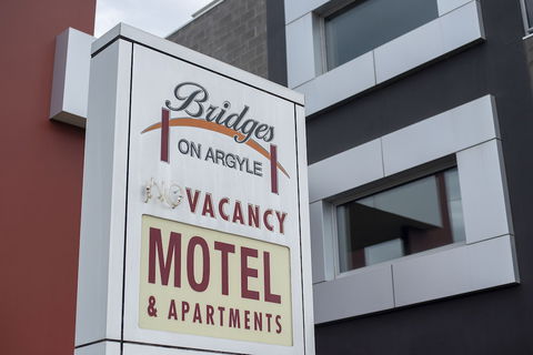 Bridges On Argyle Motel & Apartments - Tourism TAS 1