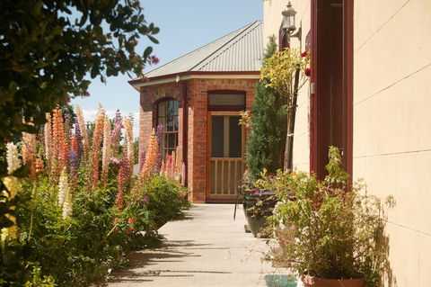 Blakes Manor Self Contained Heritage Accommodation - Tourism TAS 1