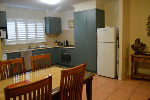 Ruthmor Villas - Hobart Tourism 5