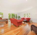 Poets Cottage Fireplace Close to Treks - Tourism TAS